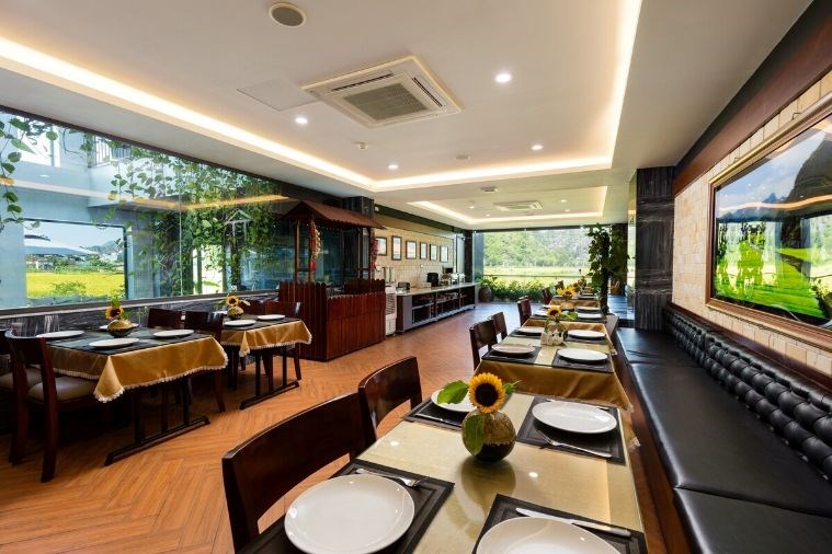 Liberty Hall Tam Coc Villa Ninh Bình